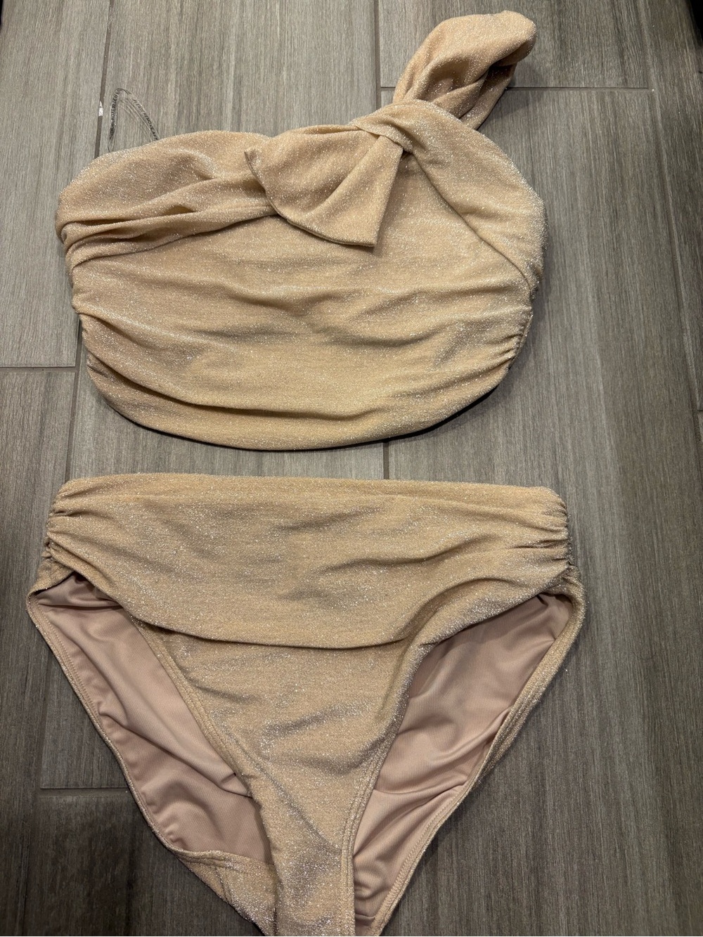 Carmen Marc Valvo Shimmery Gold One-Shoulder Cropped Two Piece Set